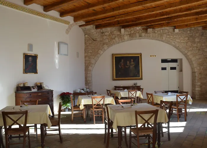 מלון S. Martin ג'ובינאצו