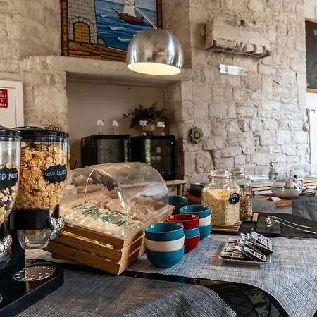 S. Martin Hotel