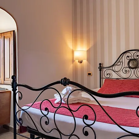 S. Martin Hotel