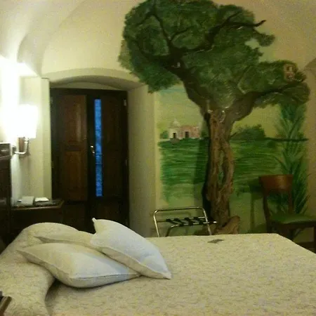 S. Martin 4*