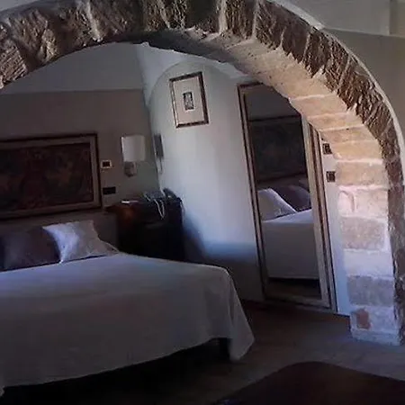 S. Martin Hotel